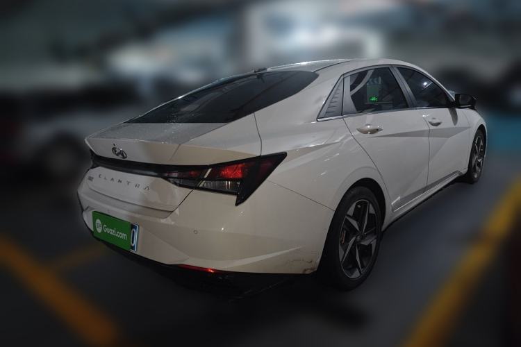 Used Hyundai Elantra 2022 1.5L CVT GLX Elite Edition Rear Right 45 Deg