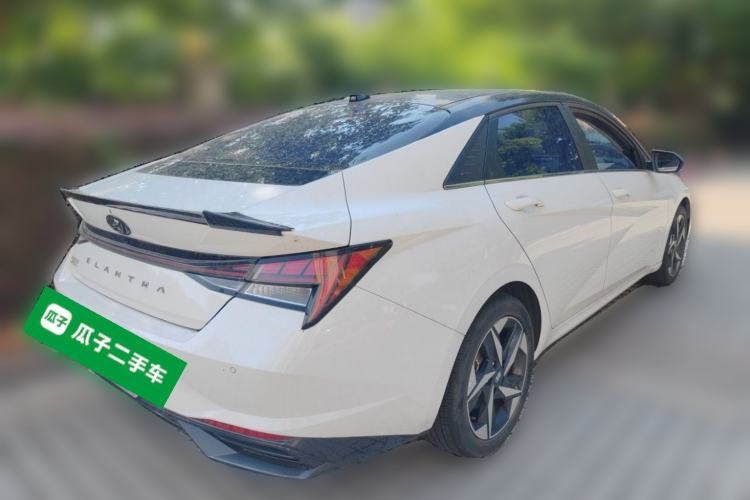 Used Hyundai Elantra 2022 1.5L CVT LUX Prestige Edition Rear Right 45 Deg