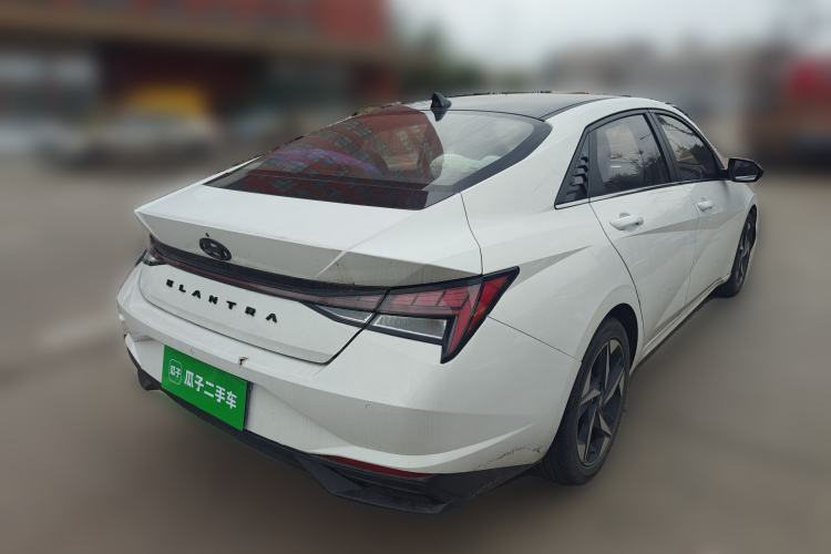 Used Hyundai Elantra 2022 1.5L CVT LUX Prestige Edition Rear Right 45 Deg
