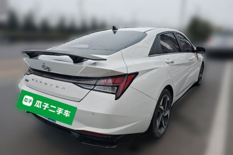 Used Hyundai Elantra 2022 1.5L CVT LUX Prestige Edition Rear Right 45 Deg