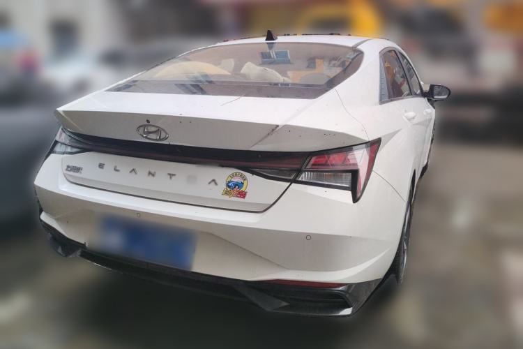 Used Hyundai Elantra 2022 1.5L CVT GLX Elite Edition Rear Right 45 Deg