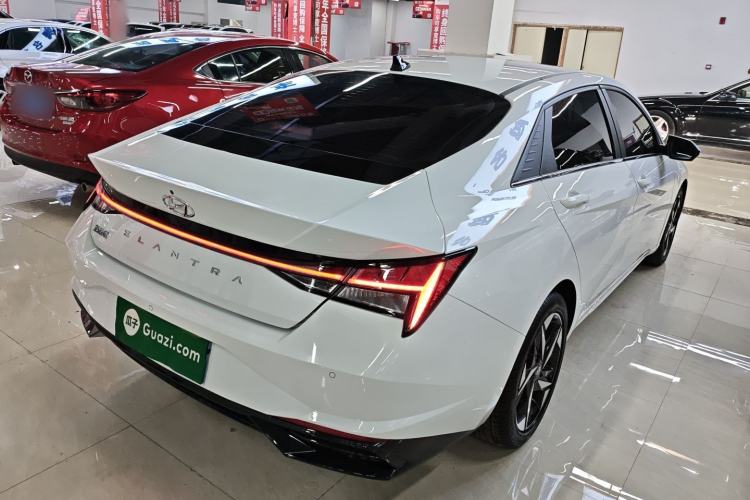 Used Hyundai Elantra 2022 1.5L CVT LUX Prestige Edition Rear Right 45 Deg