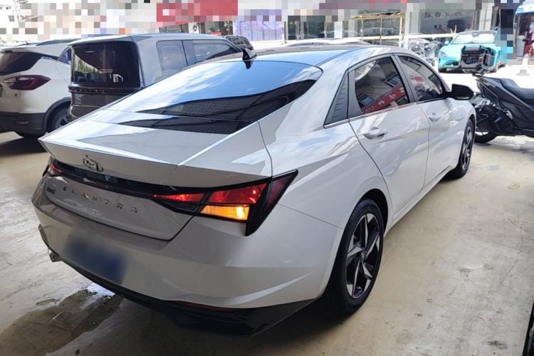 Used Hyundai Elantra 2022 1.5L CVT GLX Elite Edition Rear Right 45 Deg