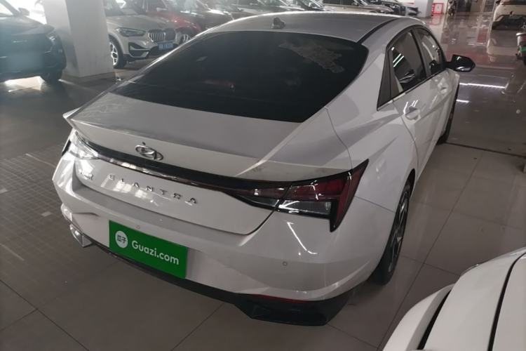 Used Hyundai Elantra 2022 1.5L CVT GLX Elite Edition Rear Right 45 Deg