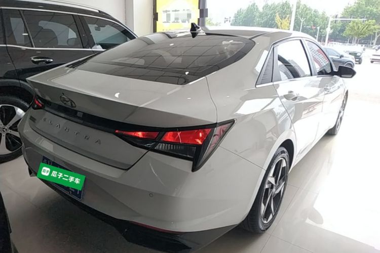 Used Hyundai Elantra 2022 1.5L CVT GLX Elite Edition Rear Right 45 Deg
