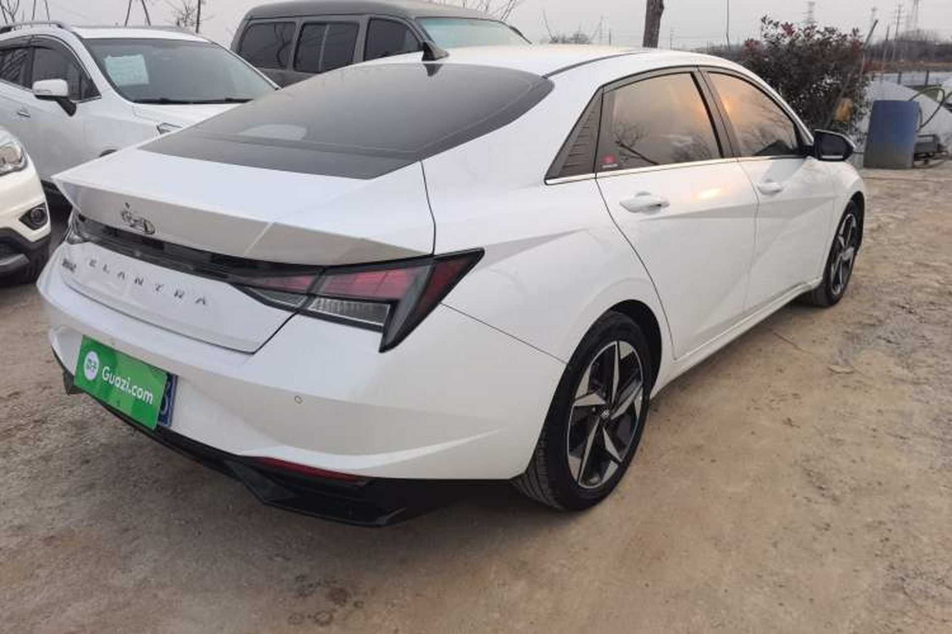 Used Hyundai Elantra 2022 1.5L CVT GLX Elite Edition Rear Right 45 Deg