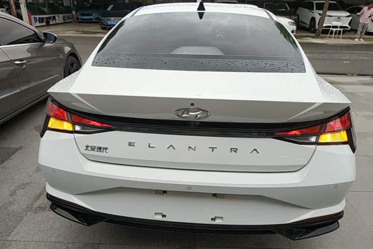 Used Hyundai Elantra 2022 1.5L CVT GLX Elite Edition Rear