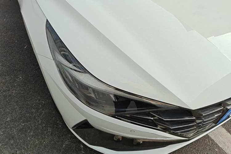 Used Hyundai Elantra 2022 1.5L CVT GLX Elite Edition Right Front Headlight
