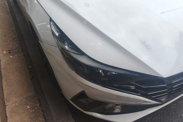 Used Hyundai Elantra 2022 1.5L CVT LUX Prestige Edition Right Front Headlight