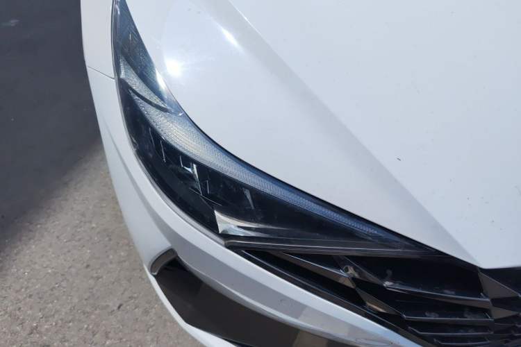 Used Hyundai Elantra 2022 1.5L CVT GLX Elite Edition Right Front Headlight