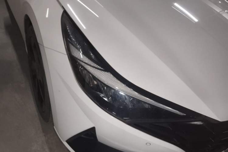 Used Hyundai Elantra 2022 1.5L CVT 20th Anniversary Edition Right Front Headlight