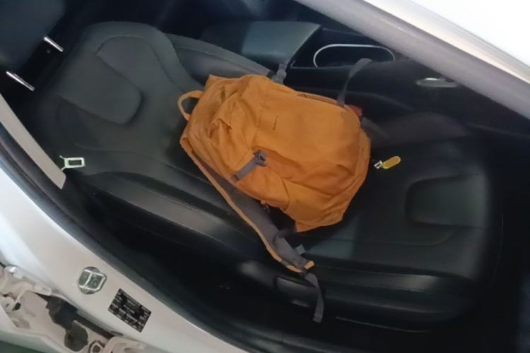 Used Hyundai Elantra 2022 1.5L CVT GLX Elite Edition Right Front Seat