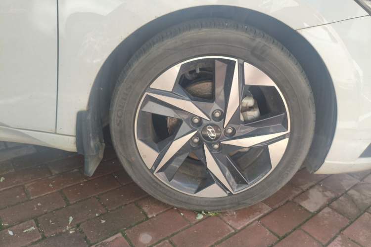 Used Hyundai Elantra 2022 1.5L CVT GLX Elite Edition Right Front Wheel Hub