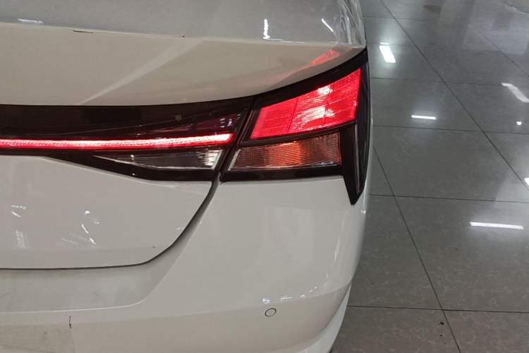 Used Hyundai Elantra 2022 1.5L CVT GLX Elite Edition Right Rear Taillight