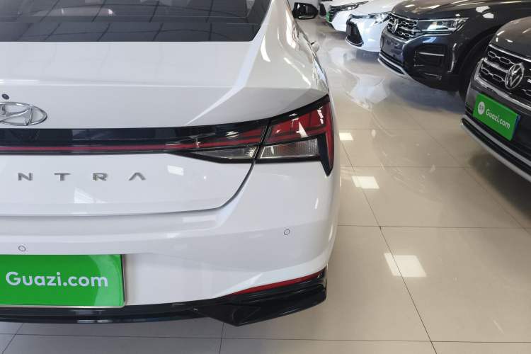 Used Hyundai Elantra 2022 1.5L CVT LUX Prestige Edition Right Rear Taillight