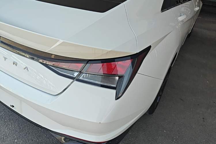 Used Hyundai Elantra 2022 1.5L CVT GLX Elite Edition Right Rear Taillight