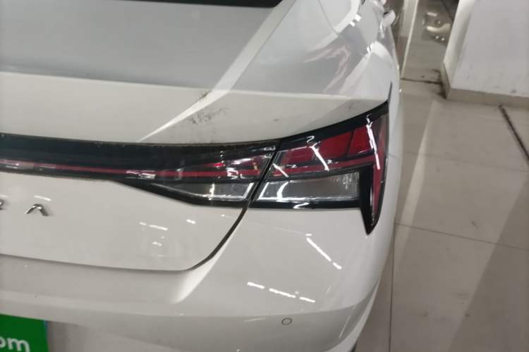 Used Hyundai Elantra 2022 1.5L CVT GLX Elite Edition Right Rear Taillight
