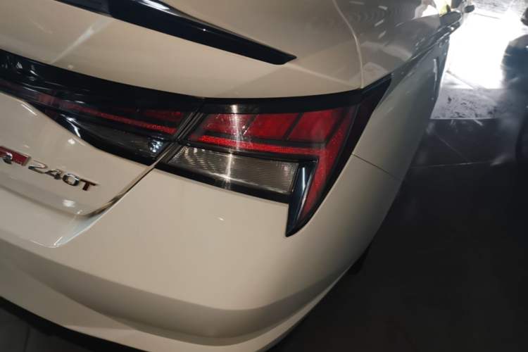 Used Hyundai Elantra 2022 240TGDi DCT LUX Prestige Edition Right Rear Taillight