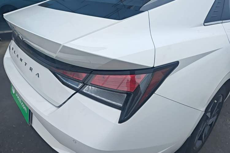Used Hyundai Elantra 2022 1.5L CVT GLX Elite Edition Right Rear Taillight