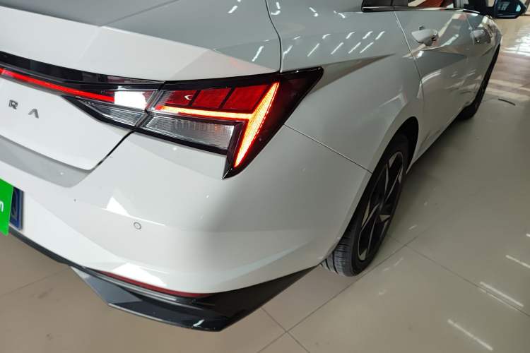 Used Hyundai Elantra 2022 1.5L CVT GLX Elite Edition Right Rear Taillight