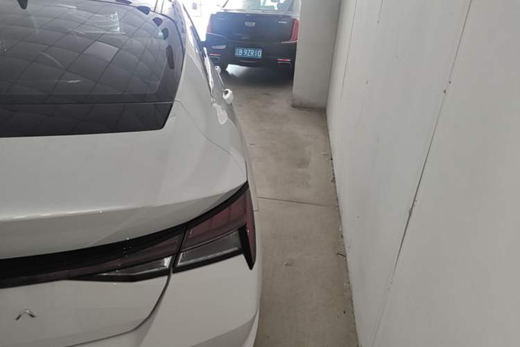 Used Hyundai Elantra 2022 1.5L CVT LUX Prestige Edition Right Rear Taillight