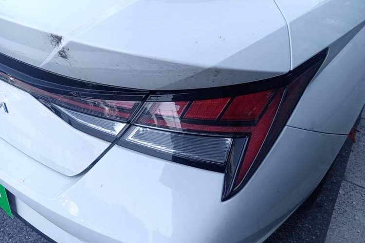 Used Hyundai Elantra 2022 1.5L CVT LUX Prestige Edition Right Rear Taillight