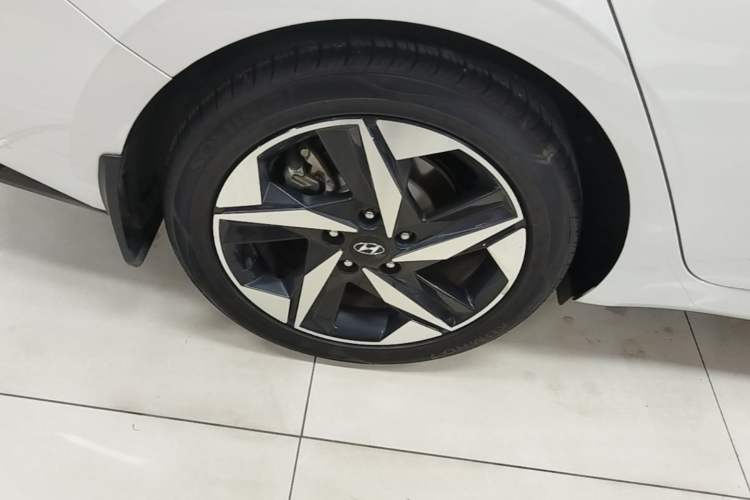 Used Hyundai Elantra 2022 1.5L CVT LUX Prestige Edition Right Rear Wheel Hub