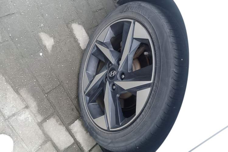 Used Hyundai Elantra 2022 1.5L CVT LUX Prestige Edition Right Rear Wheel Hub