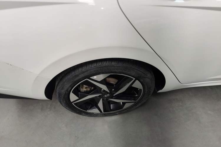 Used Hyundai Elantra 2022 1.5L CVT LUX Prestige Edition Right Rear Wheel Hub