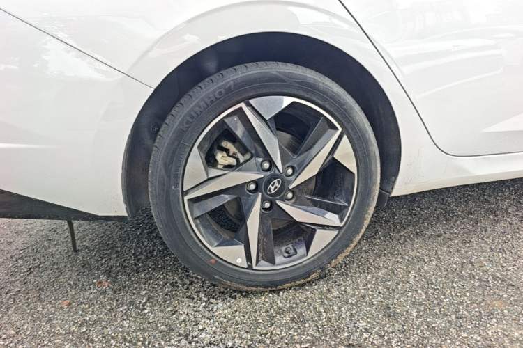 Used Hyundai Elantra 2022 1.5L CVT GLX Elite Edition Right Rear Wheel Hub