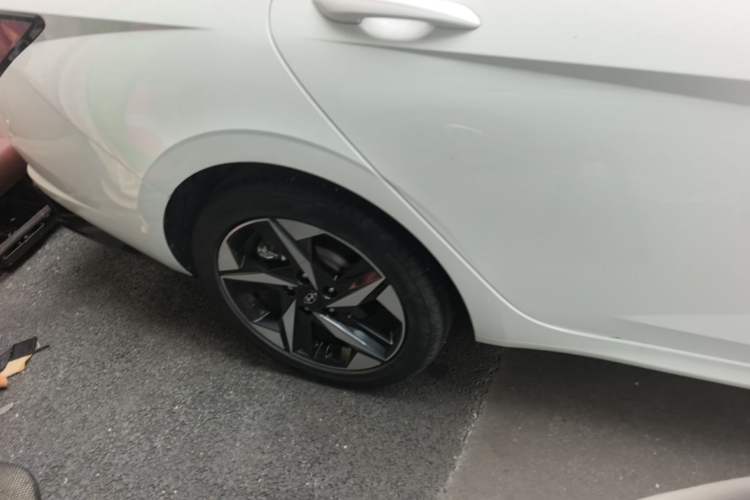 Used Hyundai Elantra 2022 1.5L CVT GLX Elite Edition Right Rear Wheel Hub