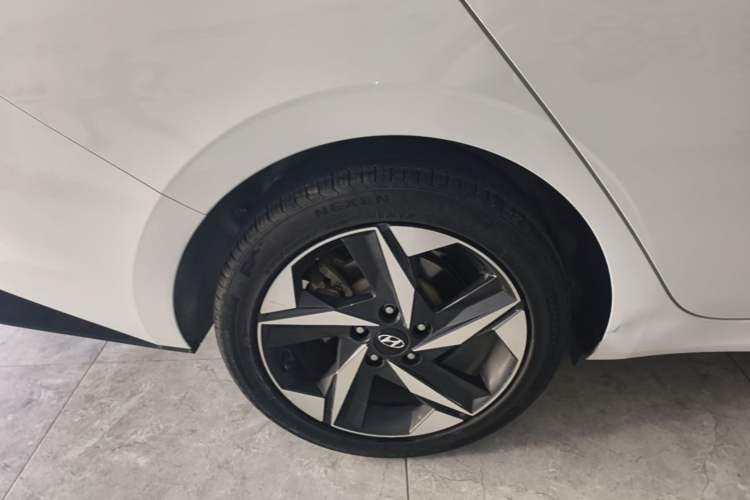 Used Hyundai Elantra 2022 1.5L CVT LUX Prestige Edition Right Rear Wheel Hub