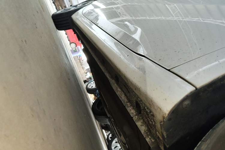 Used Hyundai Elantra 2022 1.5L CVT GLX Elite Edition Right Side Sill