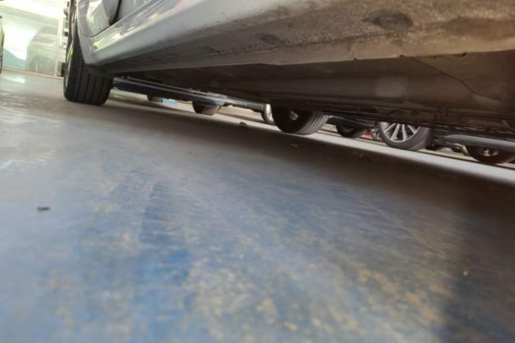Used Hyundai Elantra 2022 240TGDi DCT LUX Prestige Edition Right Side Sill