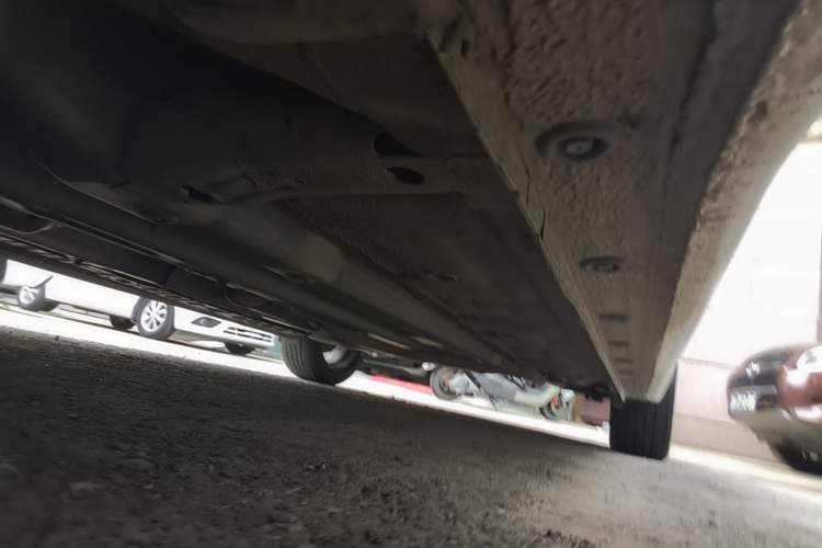 Used Hyundai Elantra 2022 1.5L CVT GLX Elite Edition Right Side Sill