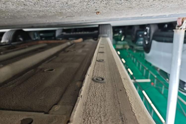 Used Hyundai Elantra 2022 1.5L CVT LUX Prestige Edition Right Side Sill