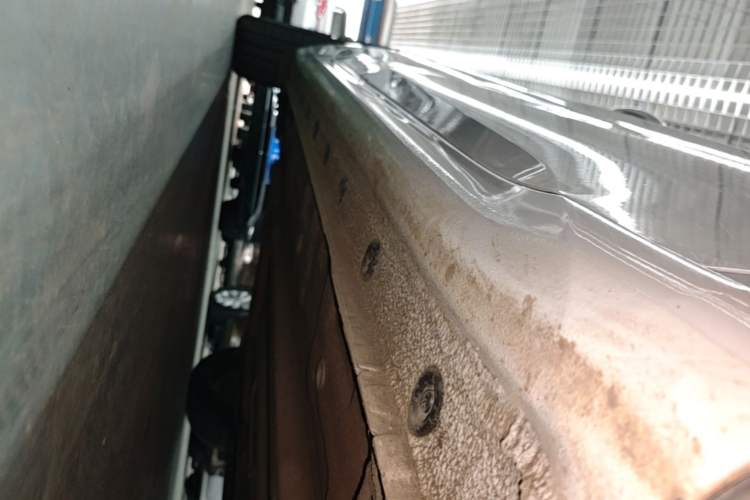 Used Hyundai Elantra 2022 1.5L CVT GLX Elite Edition Right Side Sill