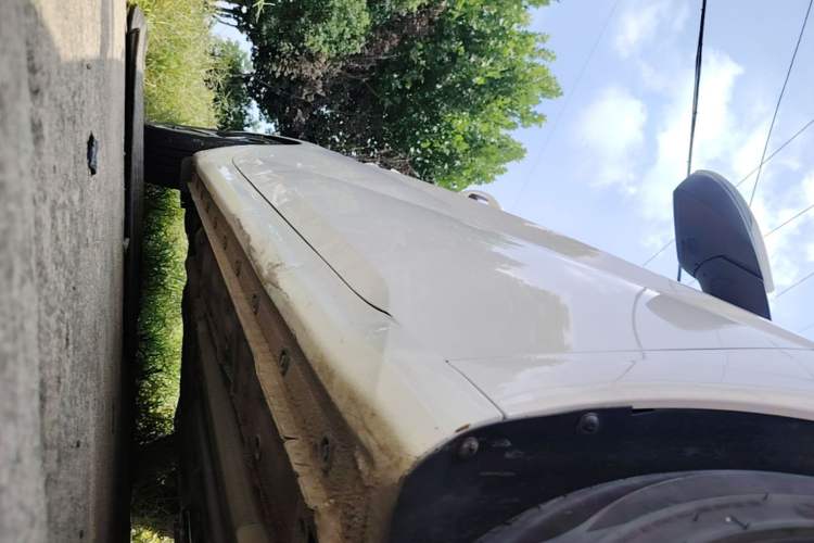 Used Hyundai Elantra 2022 1.5L CVT GLX Elite Edition Right Side Sill