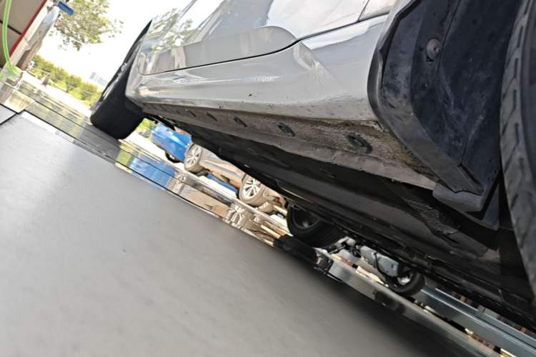 Used Hyundai Elantra 2022 1.5L CVT 20th Anniversary Edition Right Side Sill