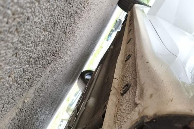 Used Hyundai Elantra 2022 1.5L CVT GLX Elite Edition Right Side Sill