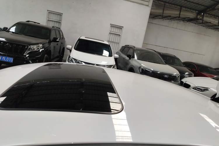 Used Hyundai Elantra 2022 1.5L CVT LUX Prestige Edition Roof