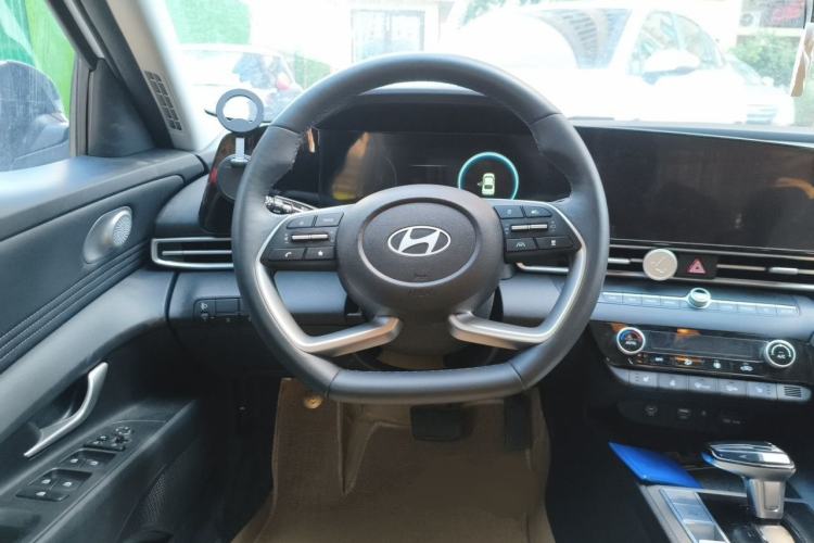 Used Hyundai Elantra 2022 1.5L CVT TOP Flagship Edition Steering Wheel