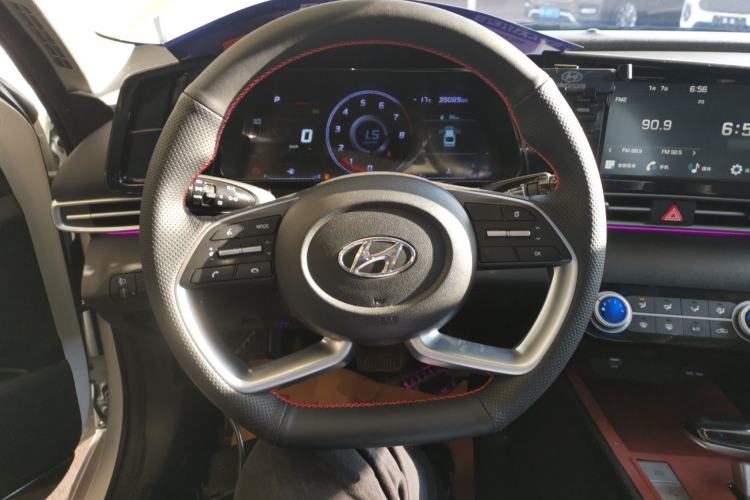 Used Hyundai Elantra 2022 1.5L CVT GLX Elite Edition Steering Wheel