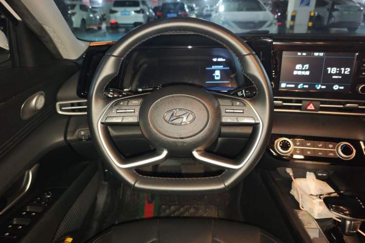 Used Hyundai Elantra 2022 1.5L CVT GLX Elite Edition Steering Wheel