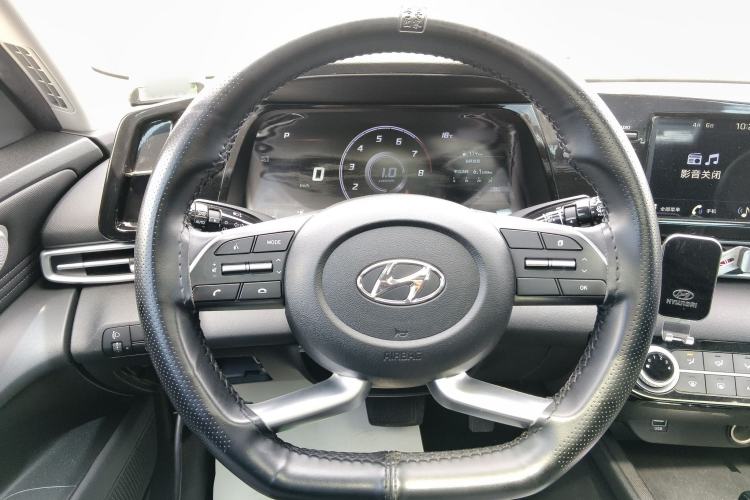Used Hyundai Elantra 2022 1.5L CVT GLX Elite Edition Steering Wheel