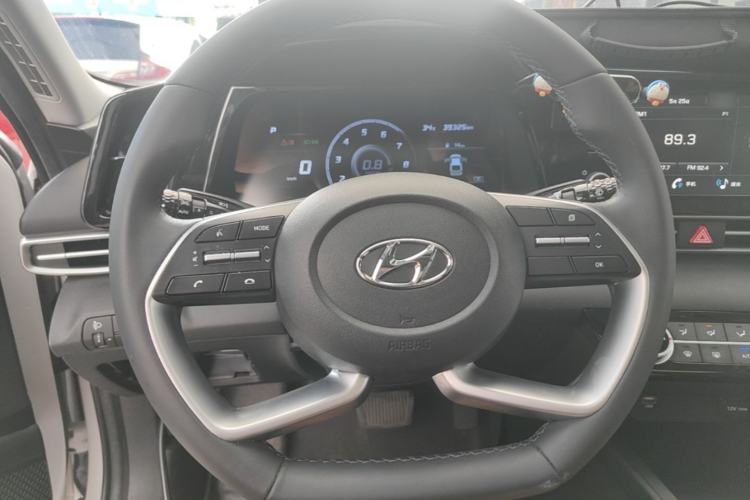 Used Hyundai Elantra 2022 1.5L CVT GLX Elite Edition Steering Wheel