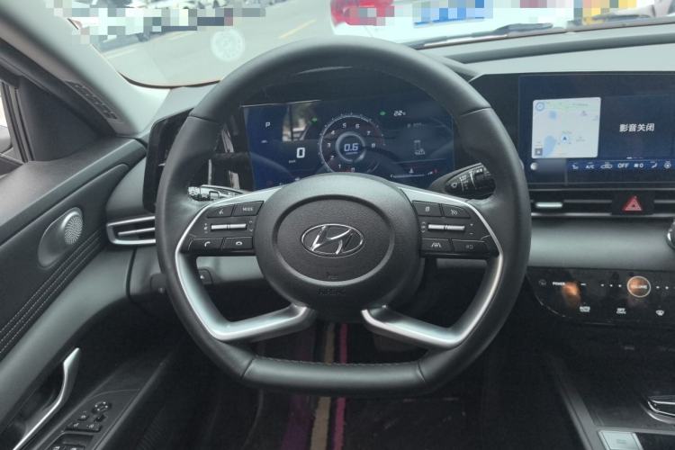 Used Hyundai Elantra 2022 1.5L CVT LUX Prestige Edition Steering Wheel