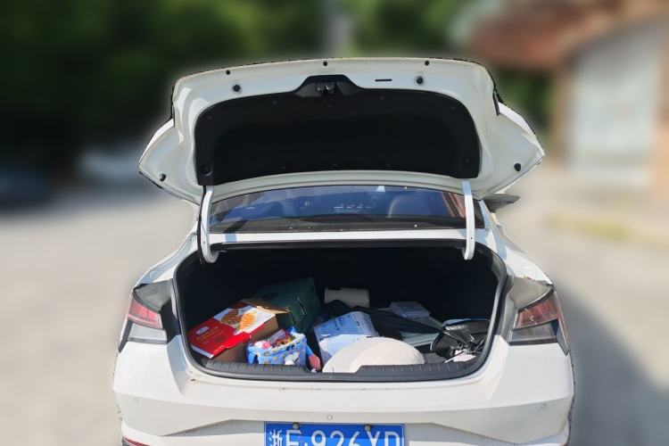 Used Hyundai Elantra 2022 1.5L CVT LUX Prestige Edition Trunk