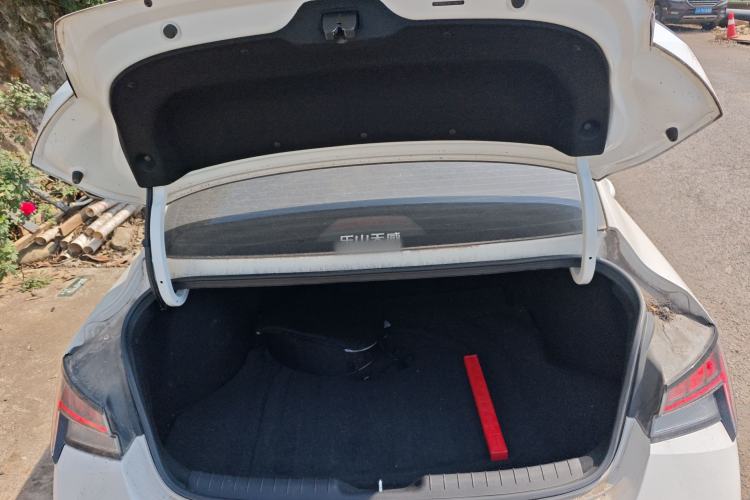 Used Hyundai Elantra 2022 240TGDi DCT LUX Prestige Edition Trunk
