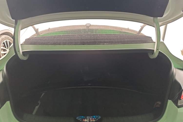 Used Hyundai Elantra 2022 1.5L CVT LUX Prestige Edition Trunk